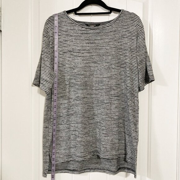 BANANA REPUBLIC Black white striped thin knit top ~ Stretchy MEDIUM LARGE tee - Picture 4 of 11